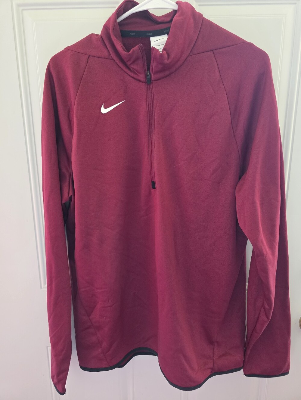 Nike Men’s Burgundy Half-Zip Pullover Size Medium